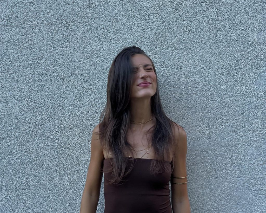Claudia Mir - Spain