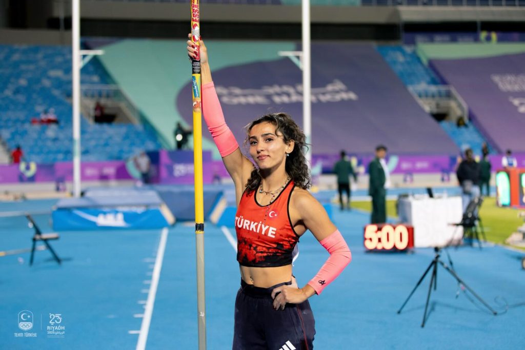 Demet Parlak - Türkiye