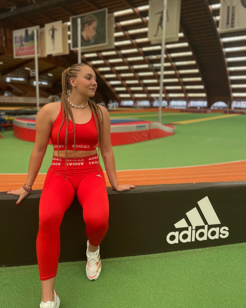 Emma Brentel - France
