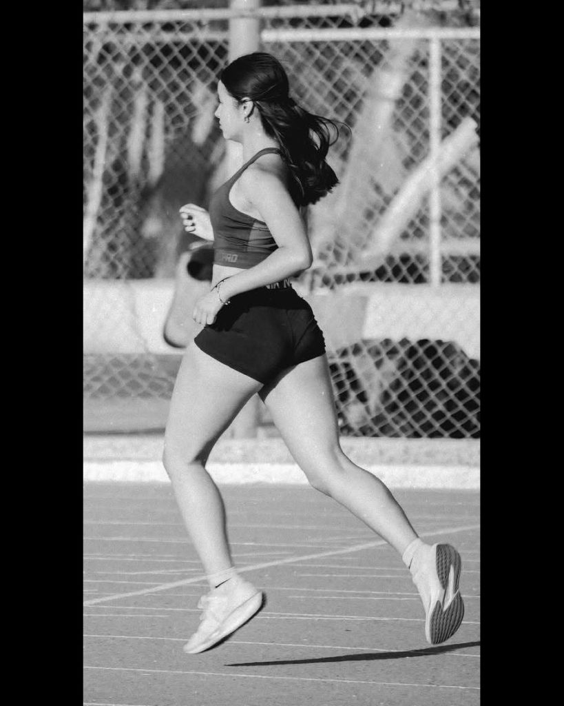 Genesis Flores Chavarin - Mexico