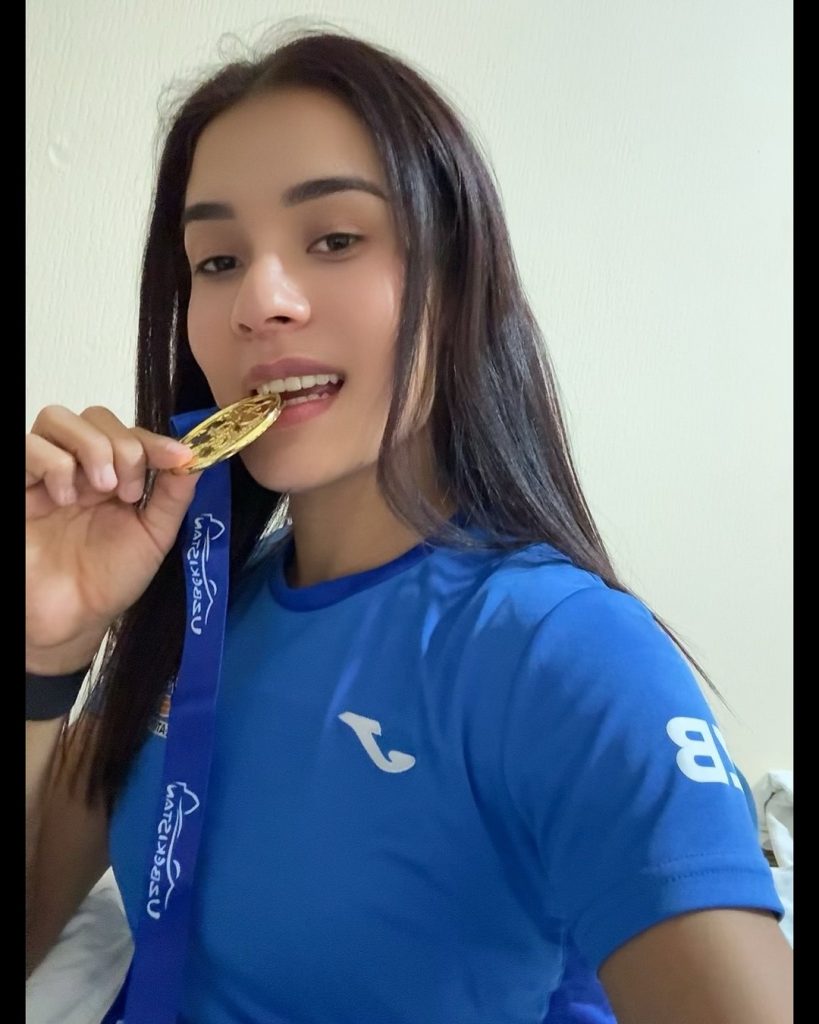 Hukmova Jonbibi - Uzbekistan