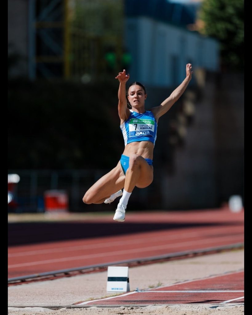 Irati Mitxelena - Spain