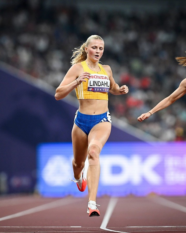 Julia Henriksson - Sweden
