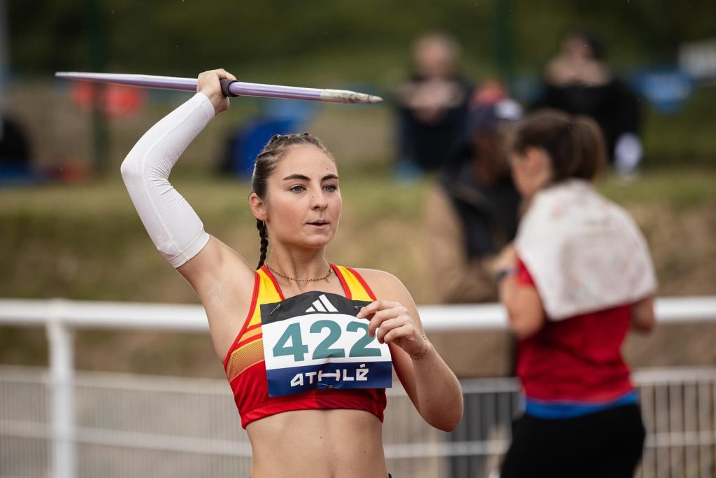 Lola Caiazzo - France