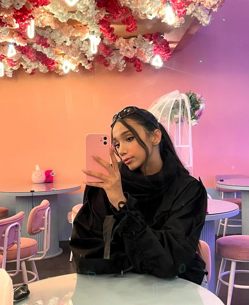 Melina Esmaeili - Iran
