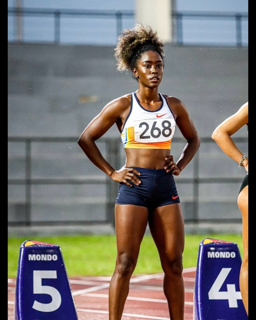Nicole Caicedo Arce - Ecuador
