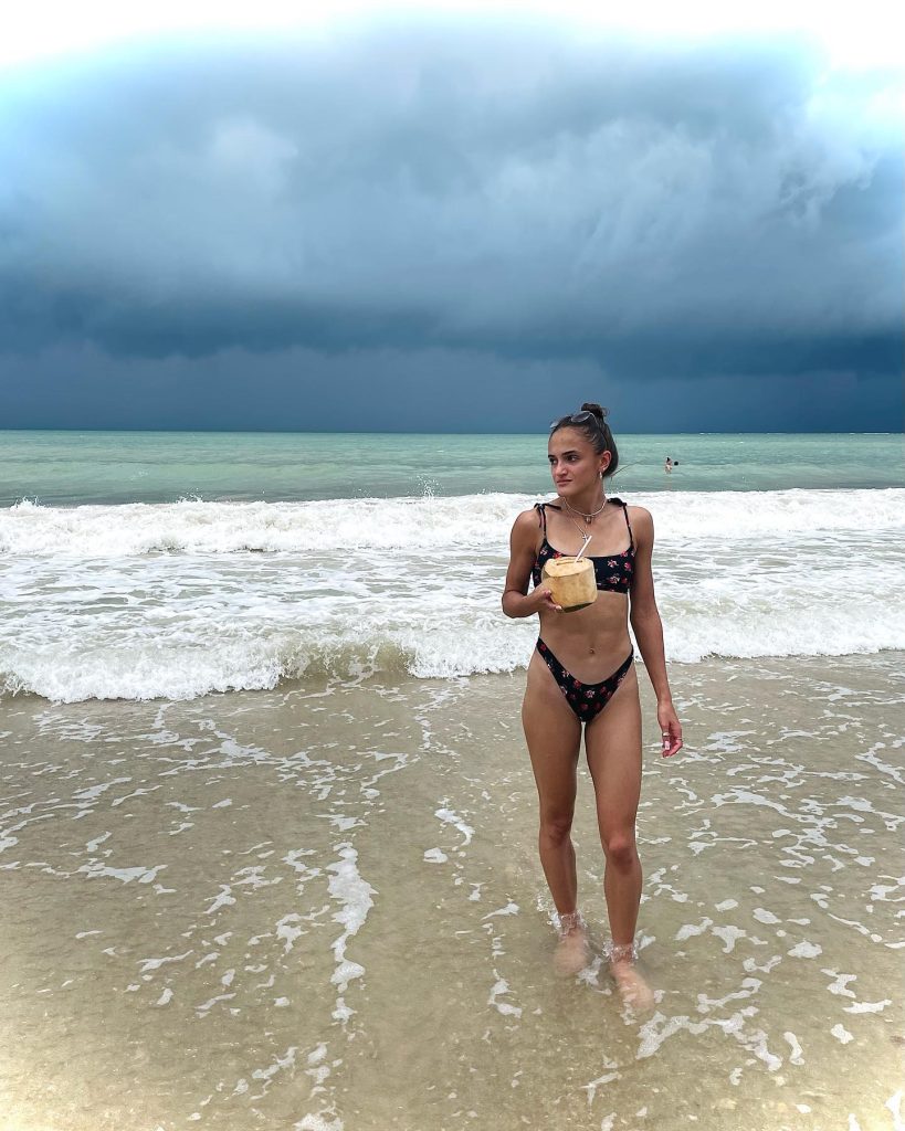 Polina Tkalich - Russia