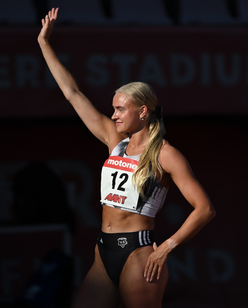 Roosa Toivonen - Finland