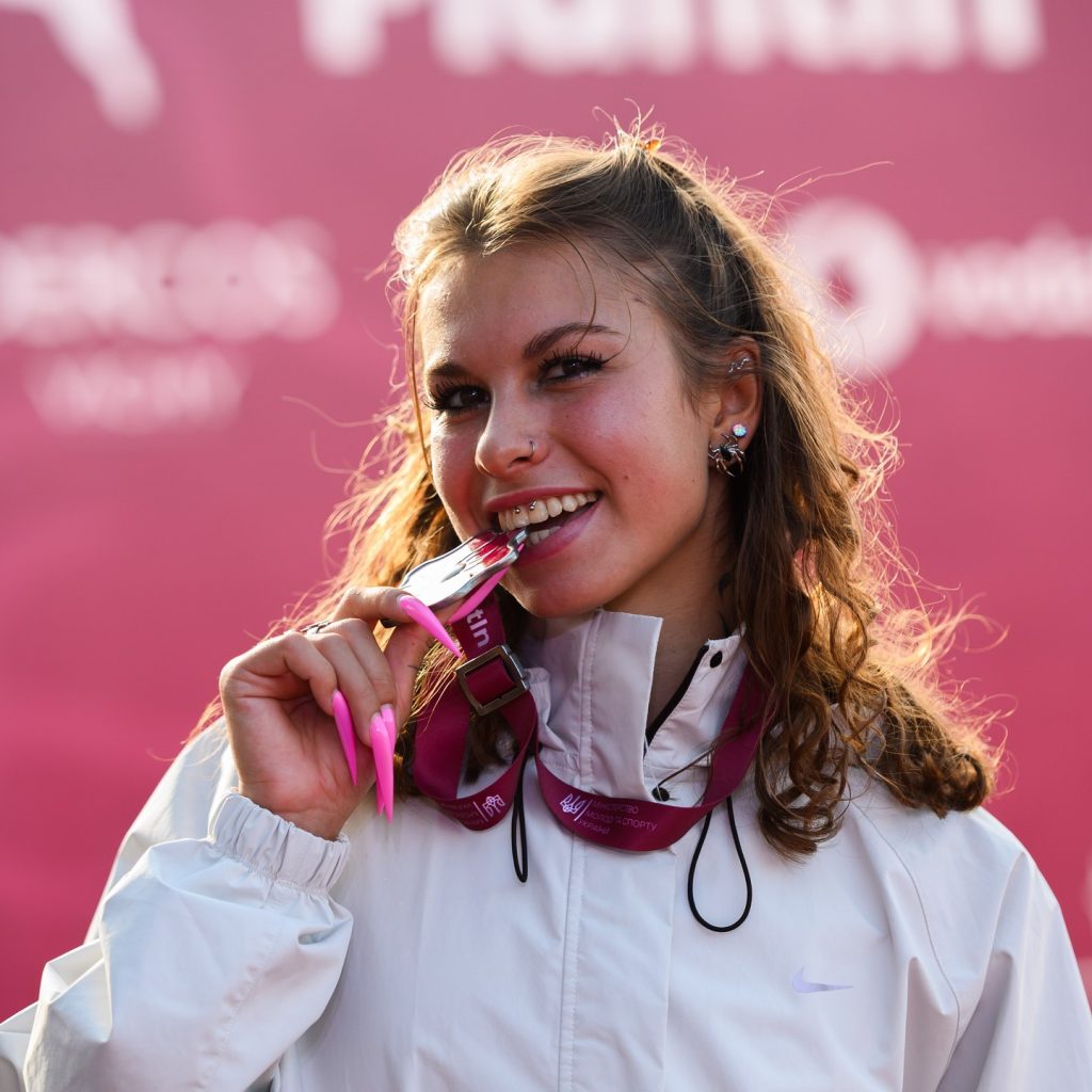 Snizhana Dzhychko - Ukraine
