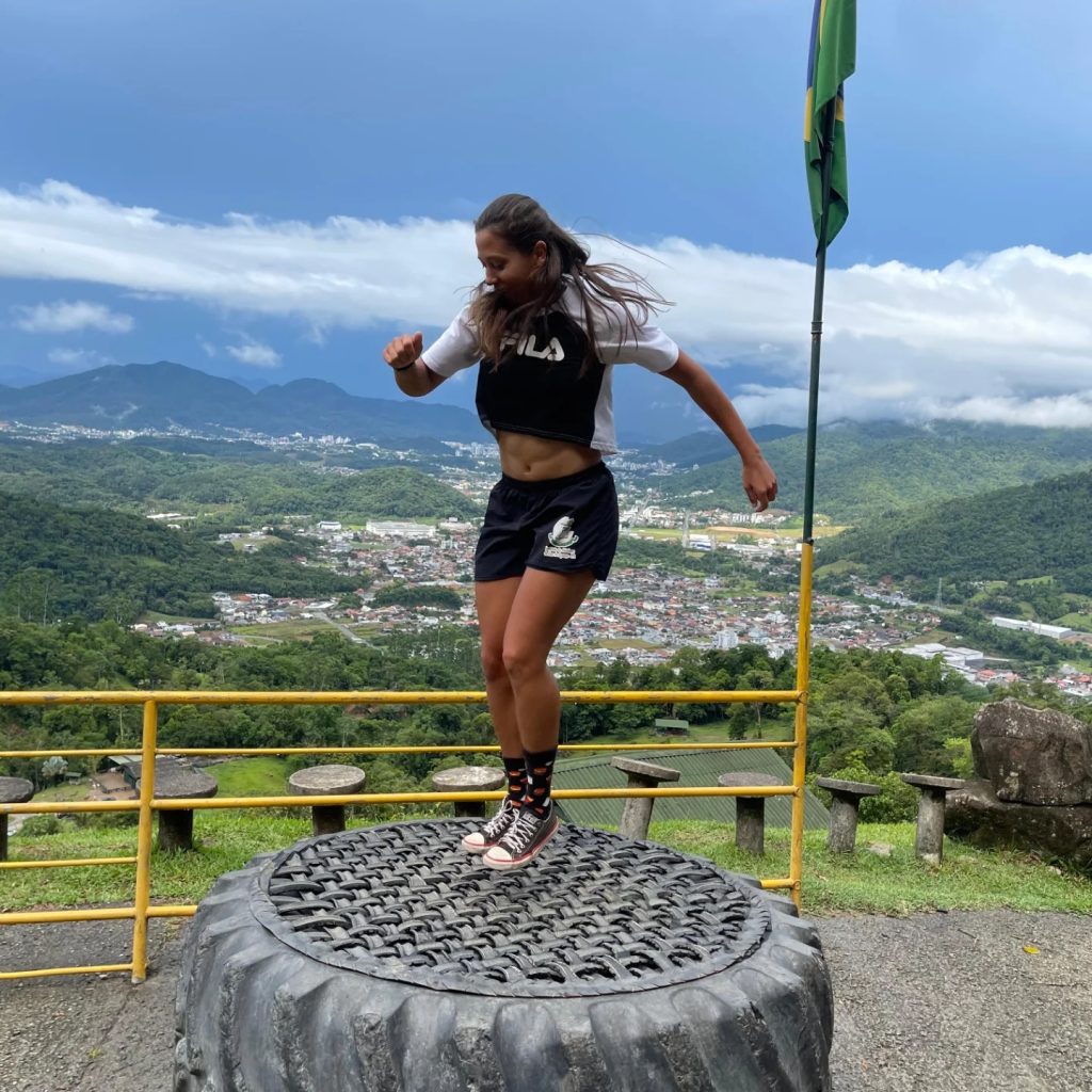 Vic Nieradka Violante - Brazil