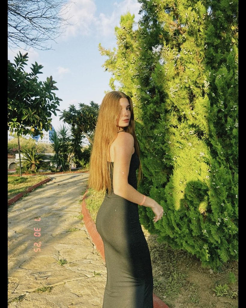 Vika Rusetskaya - Russia