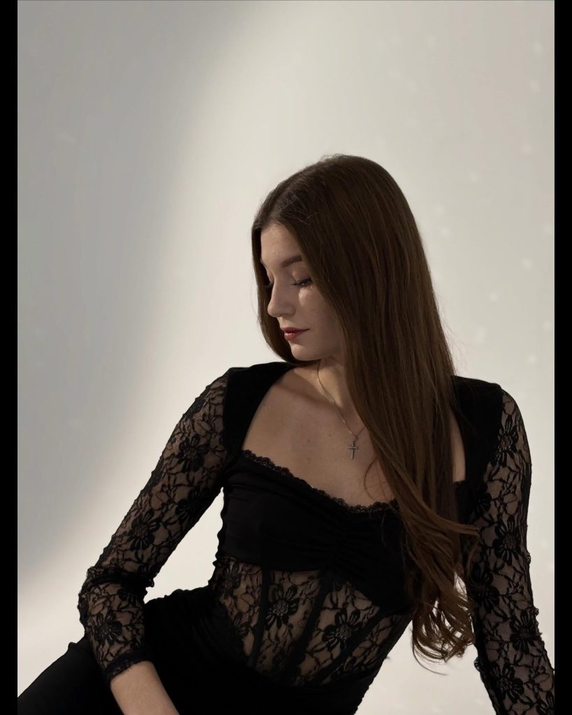 Vika Rusetskaya - Russia