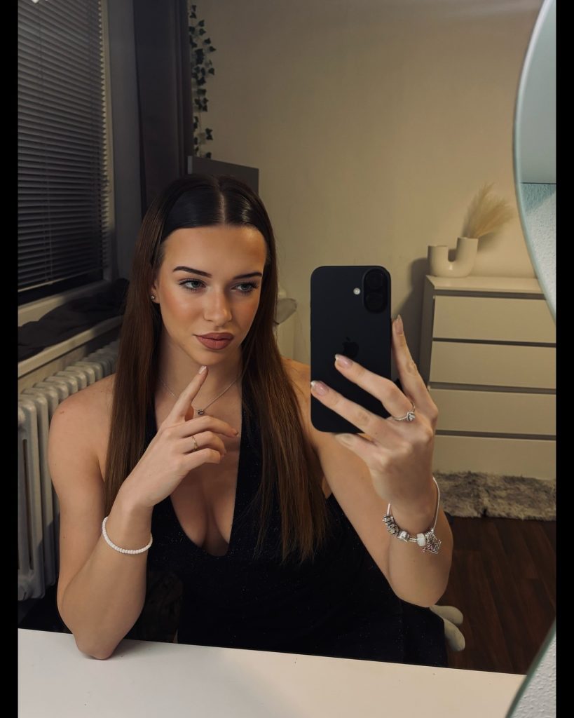 Viktorie Kulhankova - Czechia